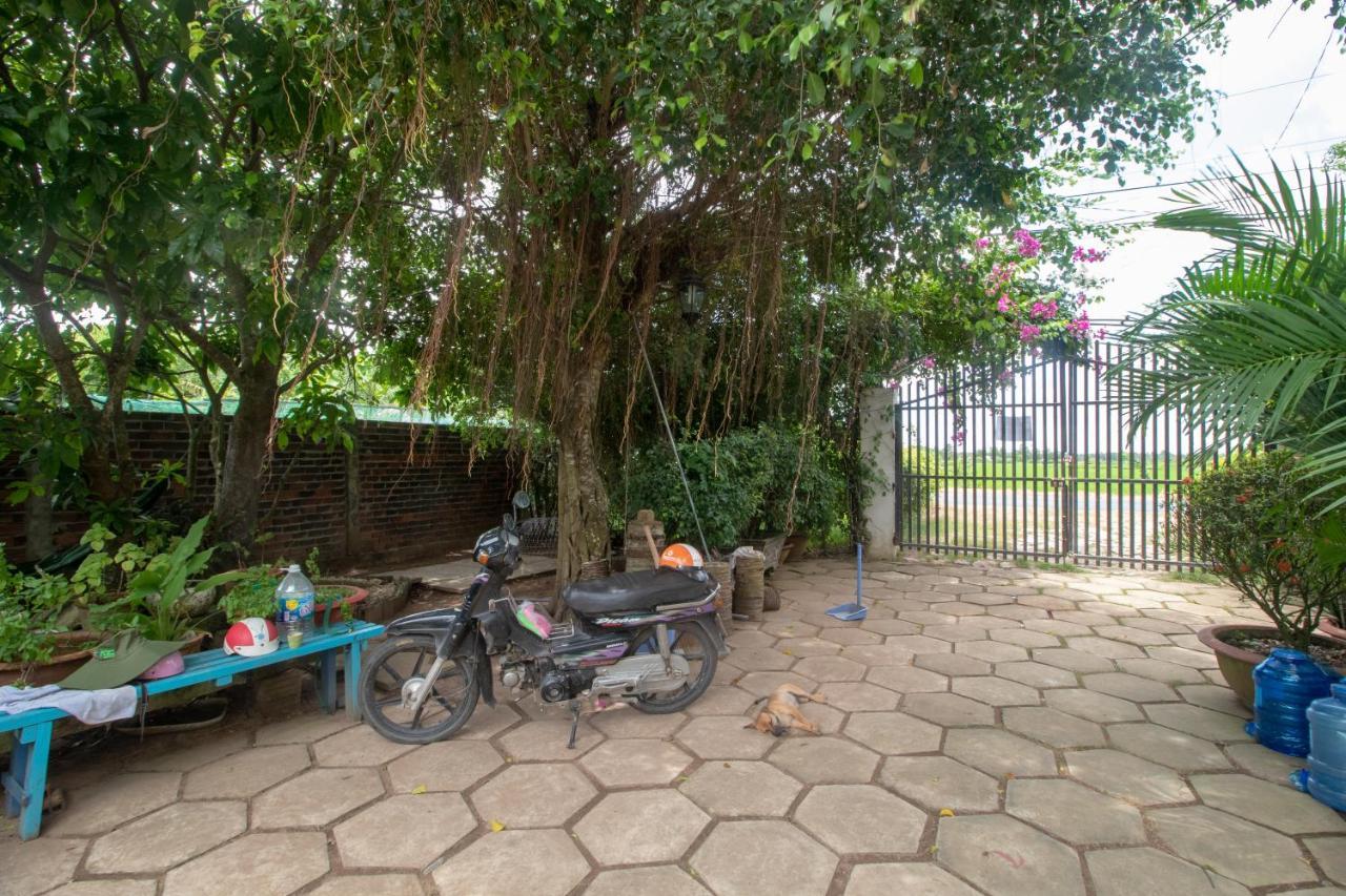 Vila Basi Nguyet Hang Buitenkant foto
